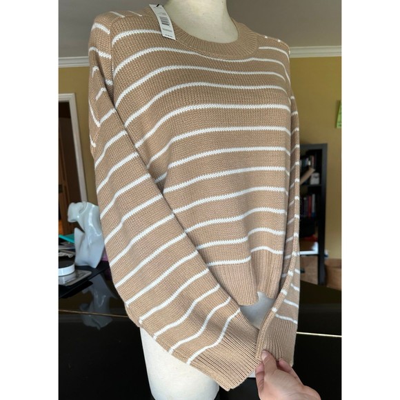 NEW Tahari Tan & White Saddle Stripe Cropped Boxy Crewneck Sweater Wide Cuff - Picture 9 of 12